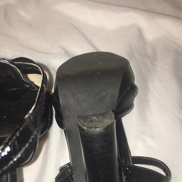 Colin Stuart heels - Picture 4 of 7